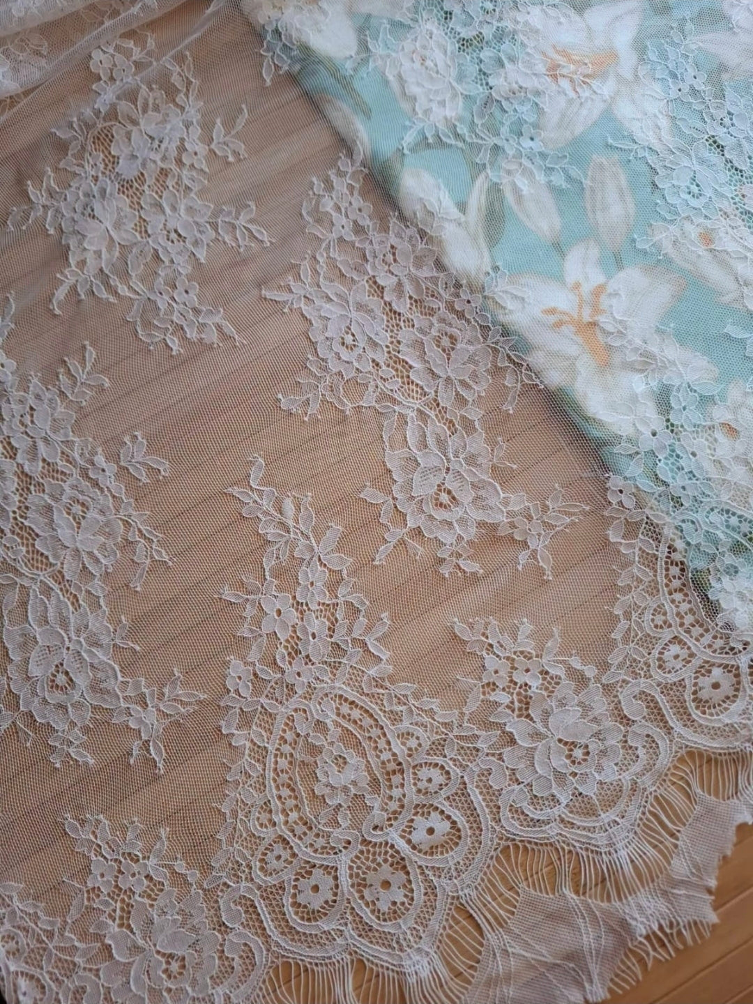قماش دانتيل 100×140 سم